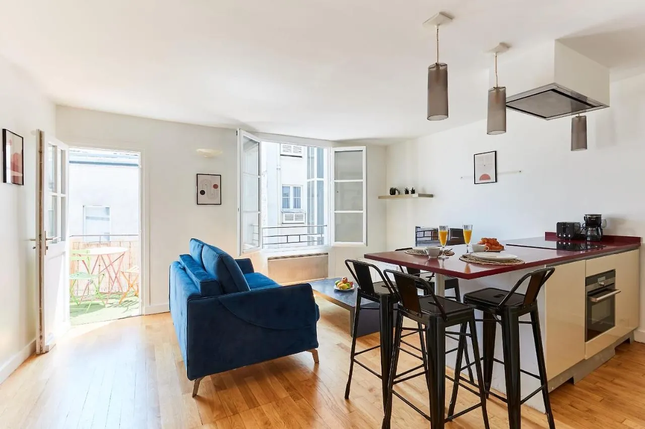 Latin Quarter - St Germain City Apartment With Balcony Paris