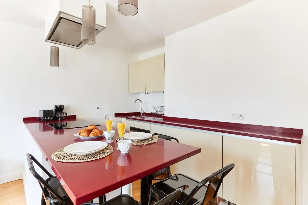 Latin Quarter - St Germain City Apartment With Balcony Paris